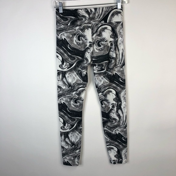 Eye candy leggings black gray white swirl design small - Picture 2 of 7